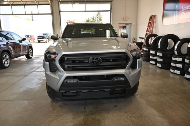 New 2026 Toyota Tacoma SR5 AWD/4WD image 2