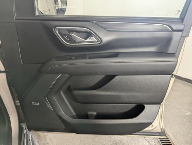 Used 2023 GMC Yukon SLT image 28