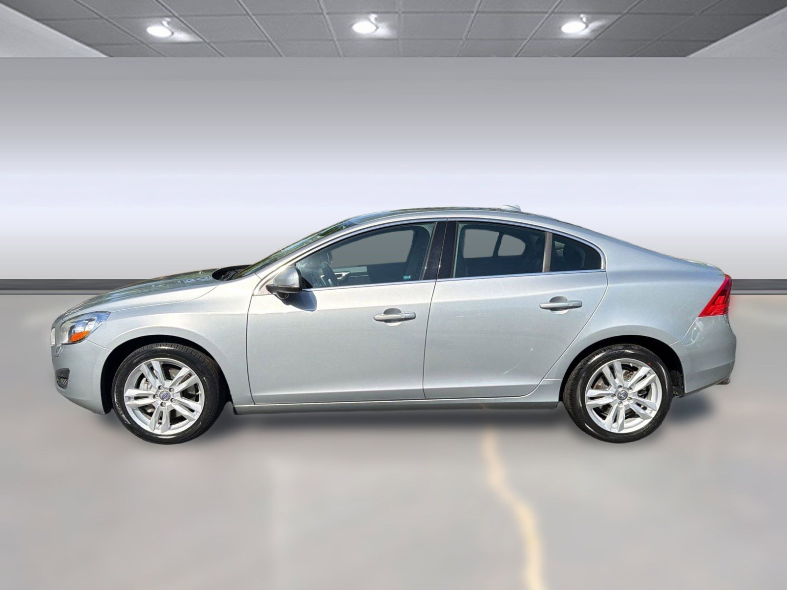 Used 2013 Volvo S60 T5 image 2
