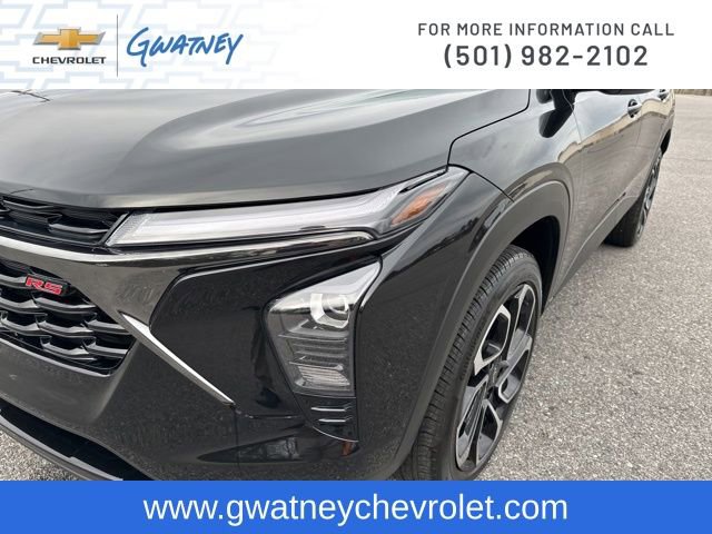 Used 2025 Chevrolet Trax RS w/ Driver Confidence Package image 14