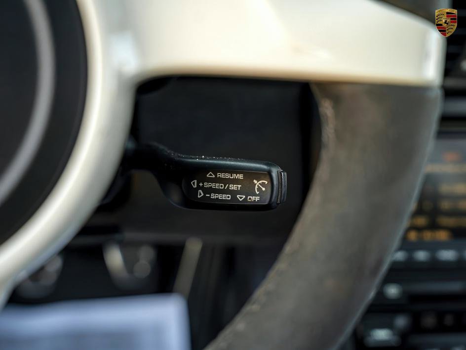 Used 2010 Porsche 911 Carrera 4 image 33