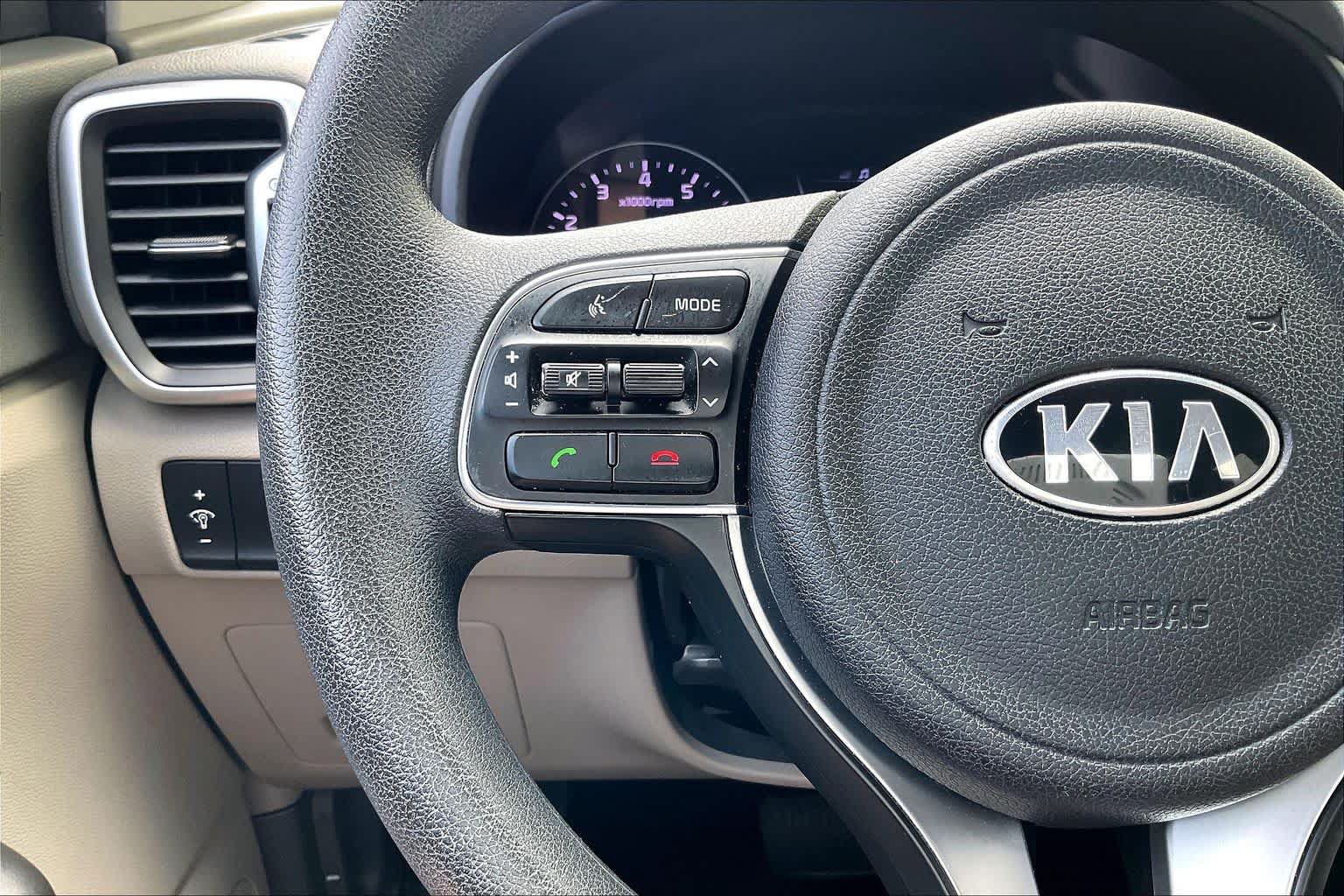 Used 2019 Kia Sportage LX w/ Option Group 017 FWD image 18