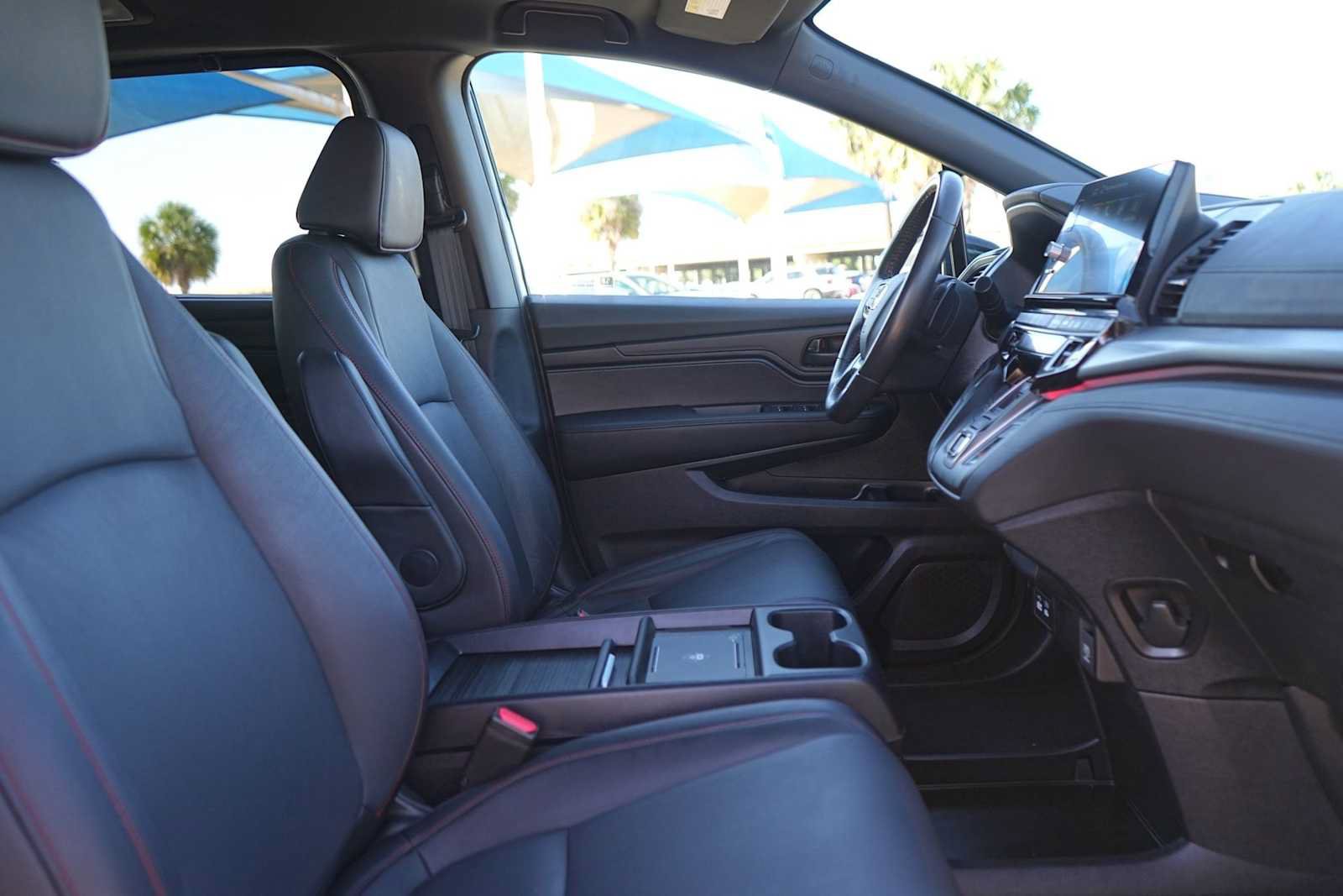 Certified 2025 Honda Odyssey Sport-L image 15