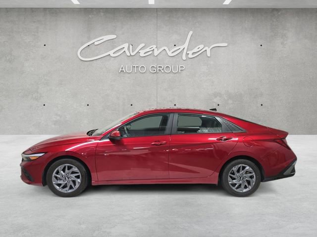 Used 2024 Hyundai Elantra SEL FWD image 13