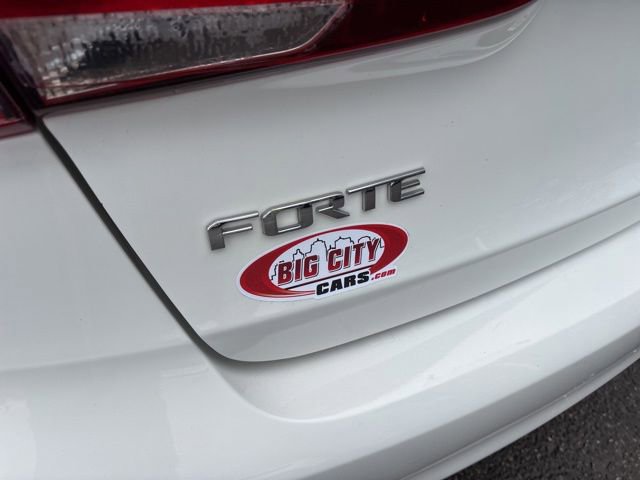 Used 2017 Kia Forte LX FWD image 38