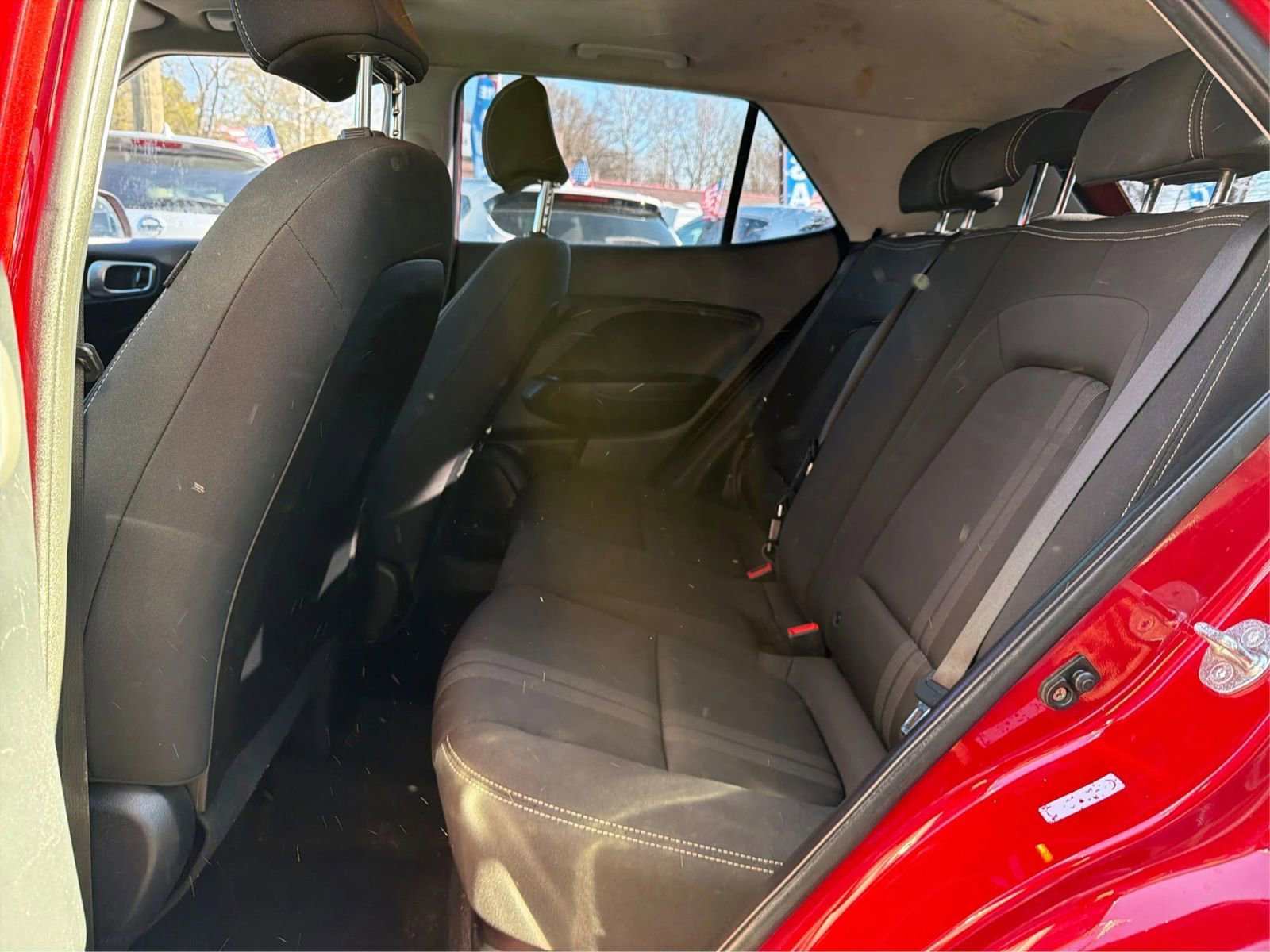 Used 2023 Hyundai Venue SEL FWD image 10