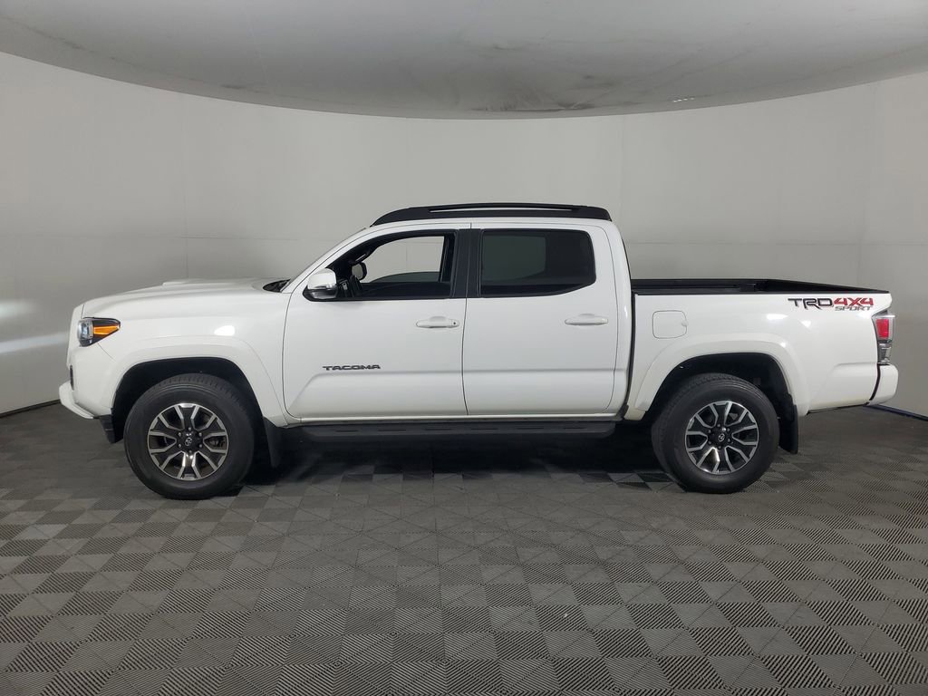Used 2016 Toyota Tacoma TRD Sport AWD/4WD image 7