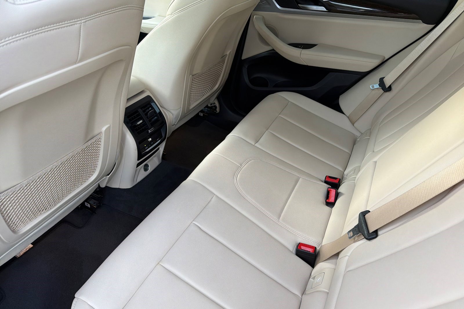 Used 2019 BMW X3 xDrive30i w/ Premium Package image 15