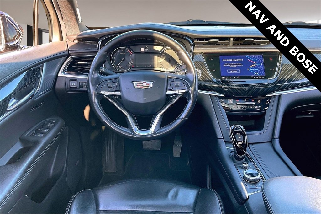 Used 2023 Cadillac XT6 Premium Luxury image 5