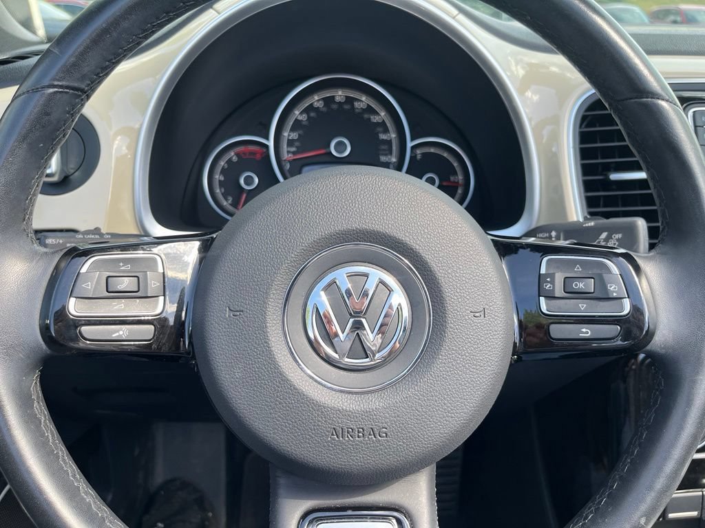 Used 2019 Volkswagen Beetle 2.0T Final Edition SEL FWD image 24