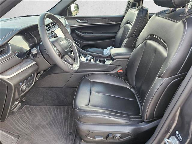 Used 2024 Jeep Grand Cherokee Limited 4xe AWD/4WD image 16