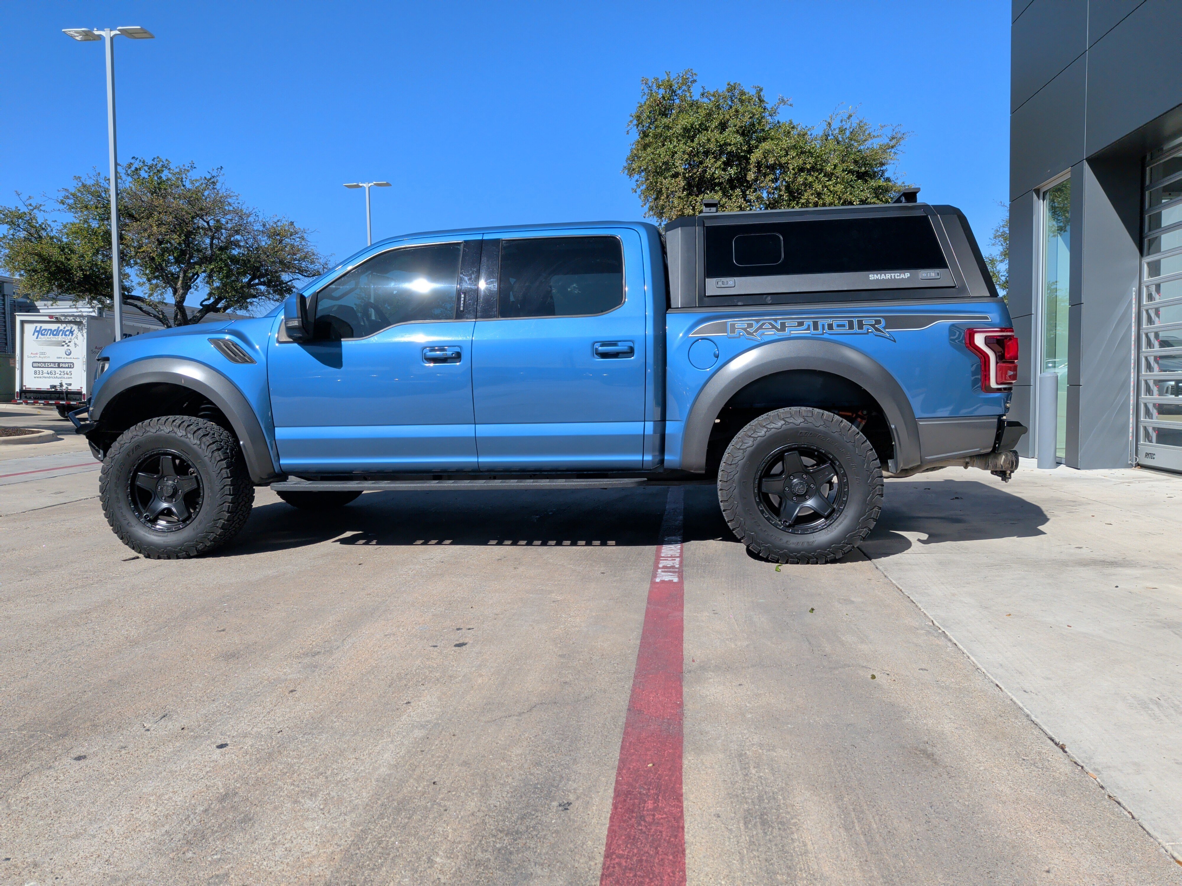 Used 2019 Ford F150 Raptor w/ Equipment Group 802A Luxury image 6