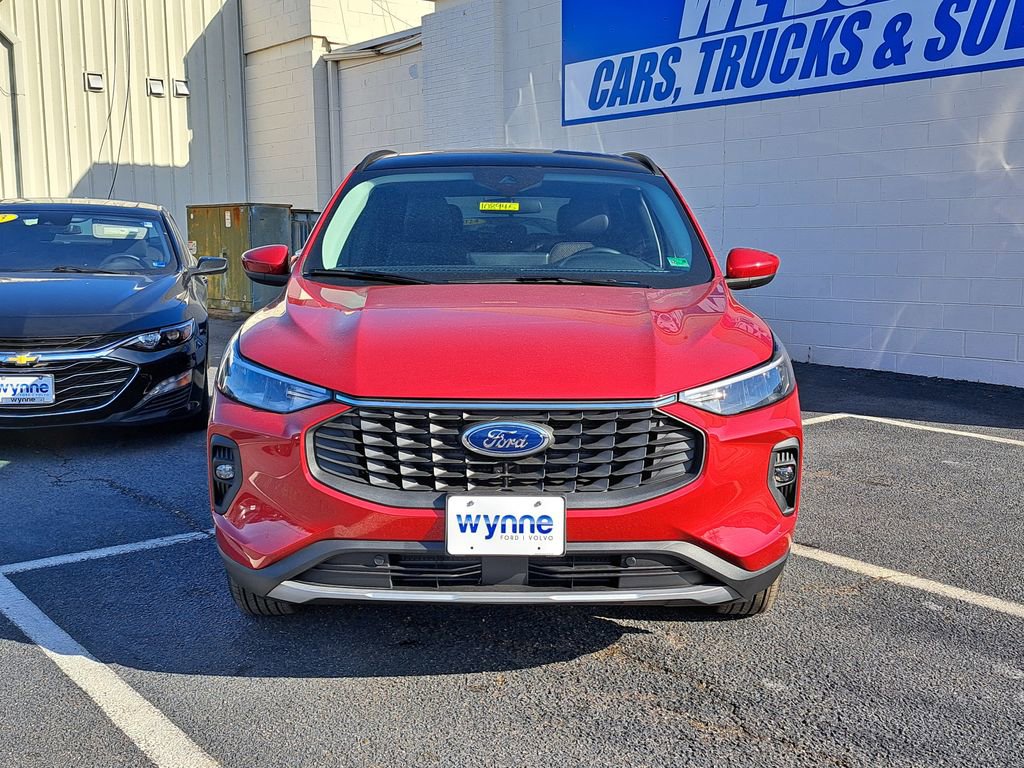 New 2026 Ford Escape SE image 2