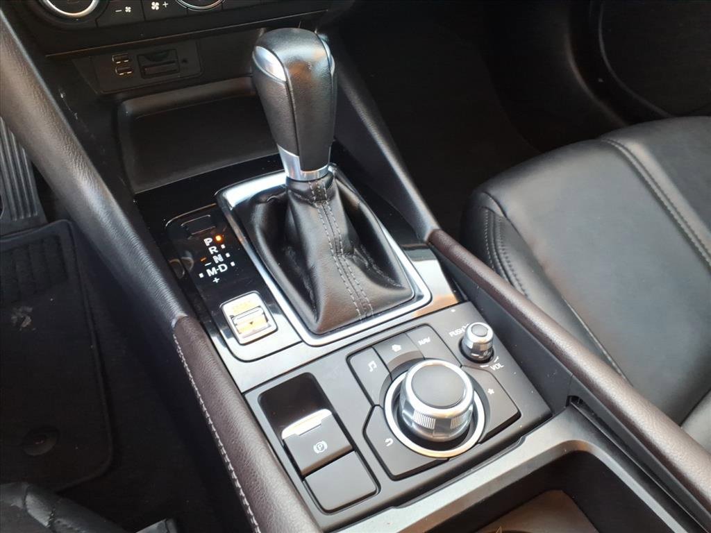 Used 2018 MAZDA MAZDA3 Touring image 8