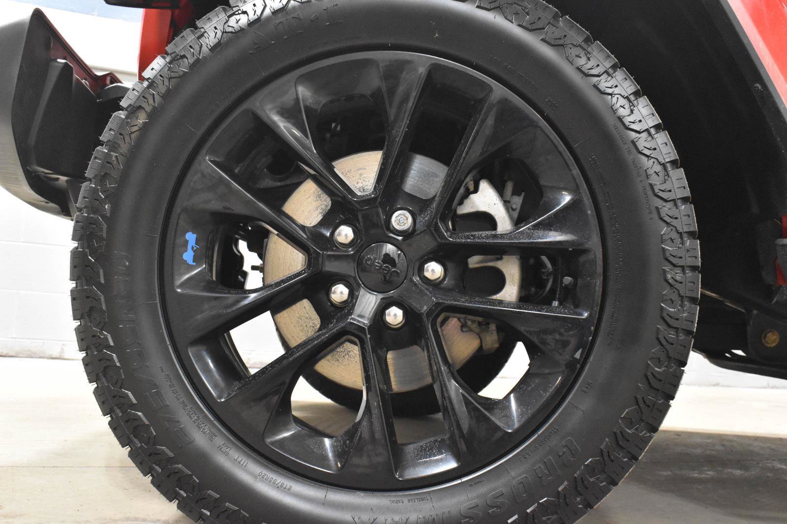 Used 2022 Jeep Wrangler Unlimited Sahara w/ Cold Weather Group image 32