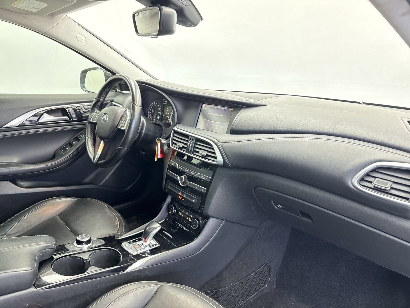 Used 2018 INFINITI QX30 Premium w/ Cargo Package AWD/4WD image 35
