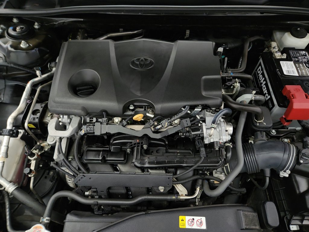 Used 2021 Toyota Camry XSE FWD image 39