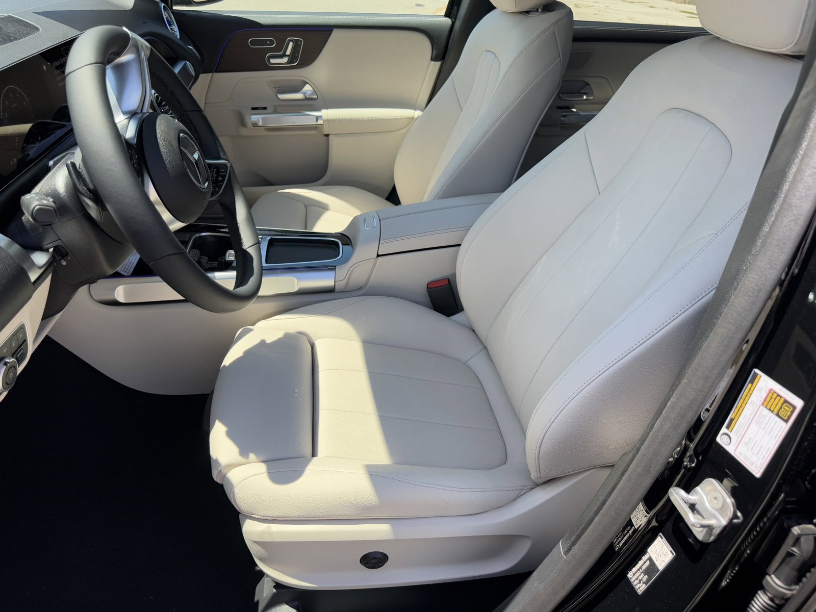 New 2026 Mercedes-Benz GLB 250 image 15