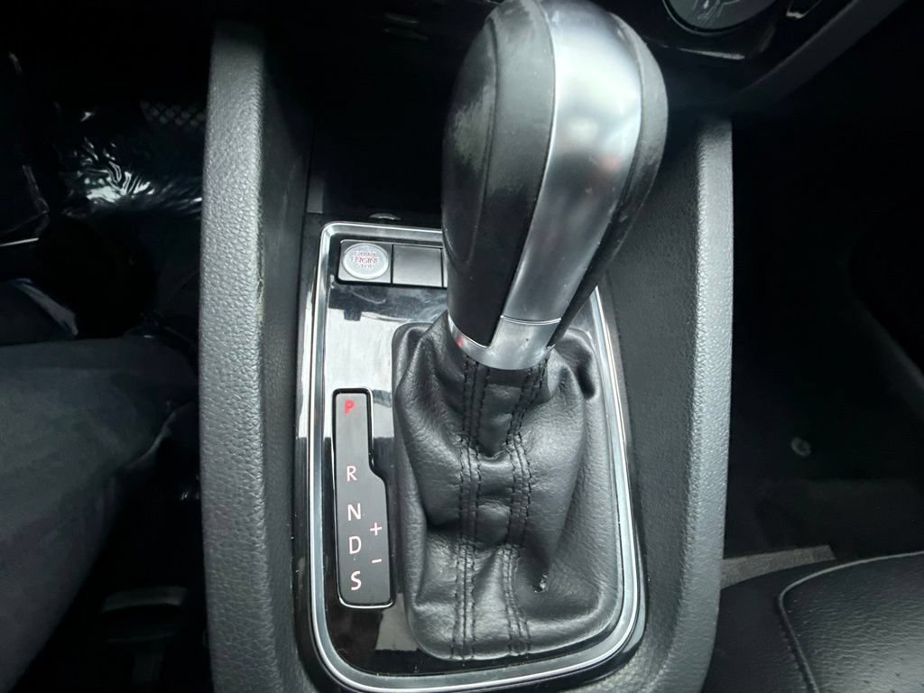 Used 2018 Volkswagen Jetta Sport FWD image 26