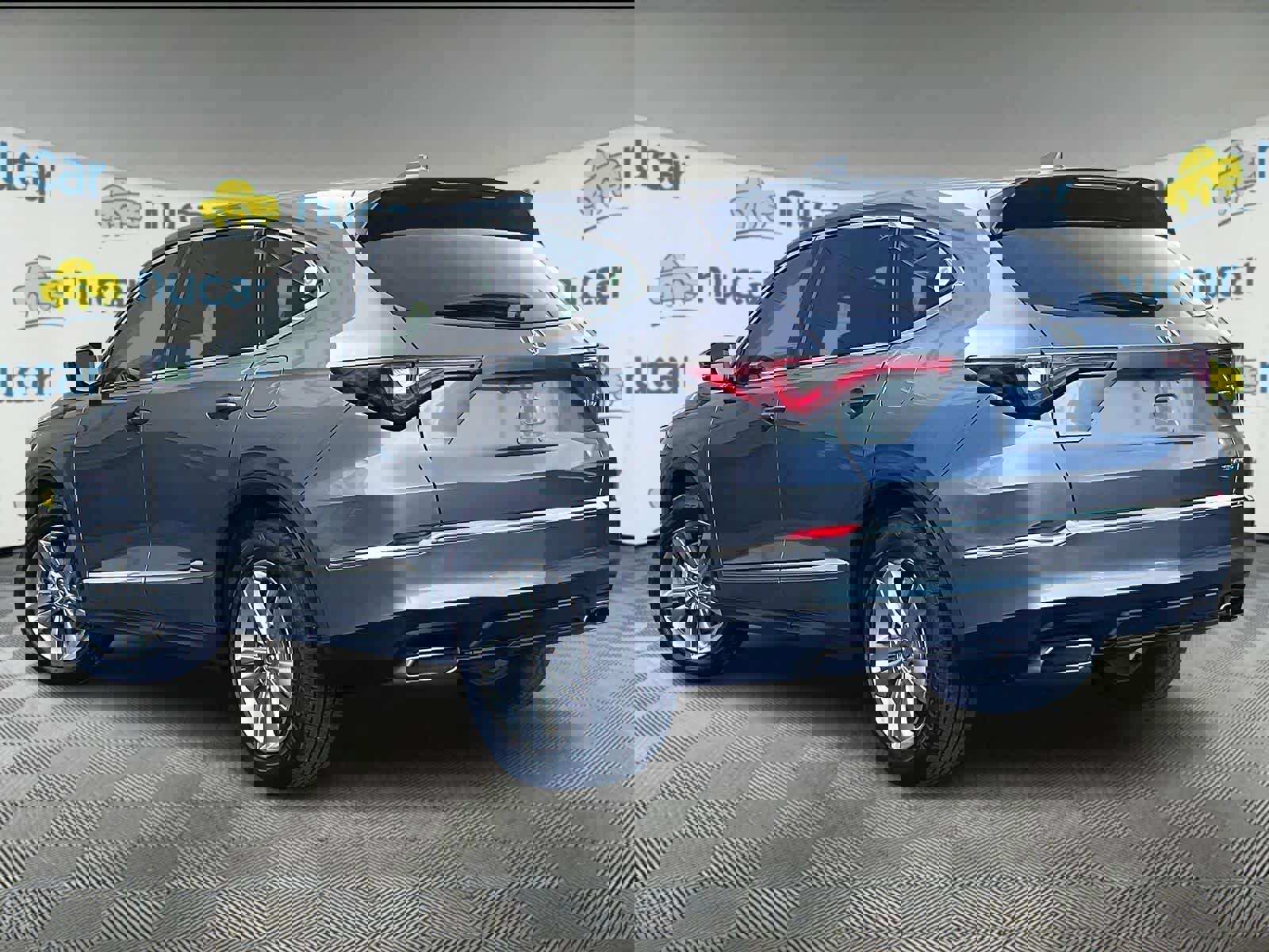 Used 2023 Acura MDX SH-AWD image 4