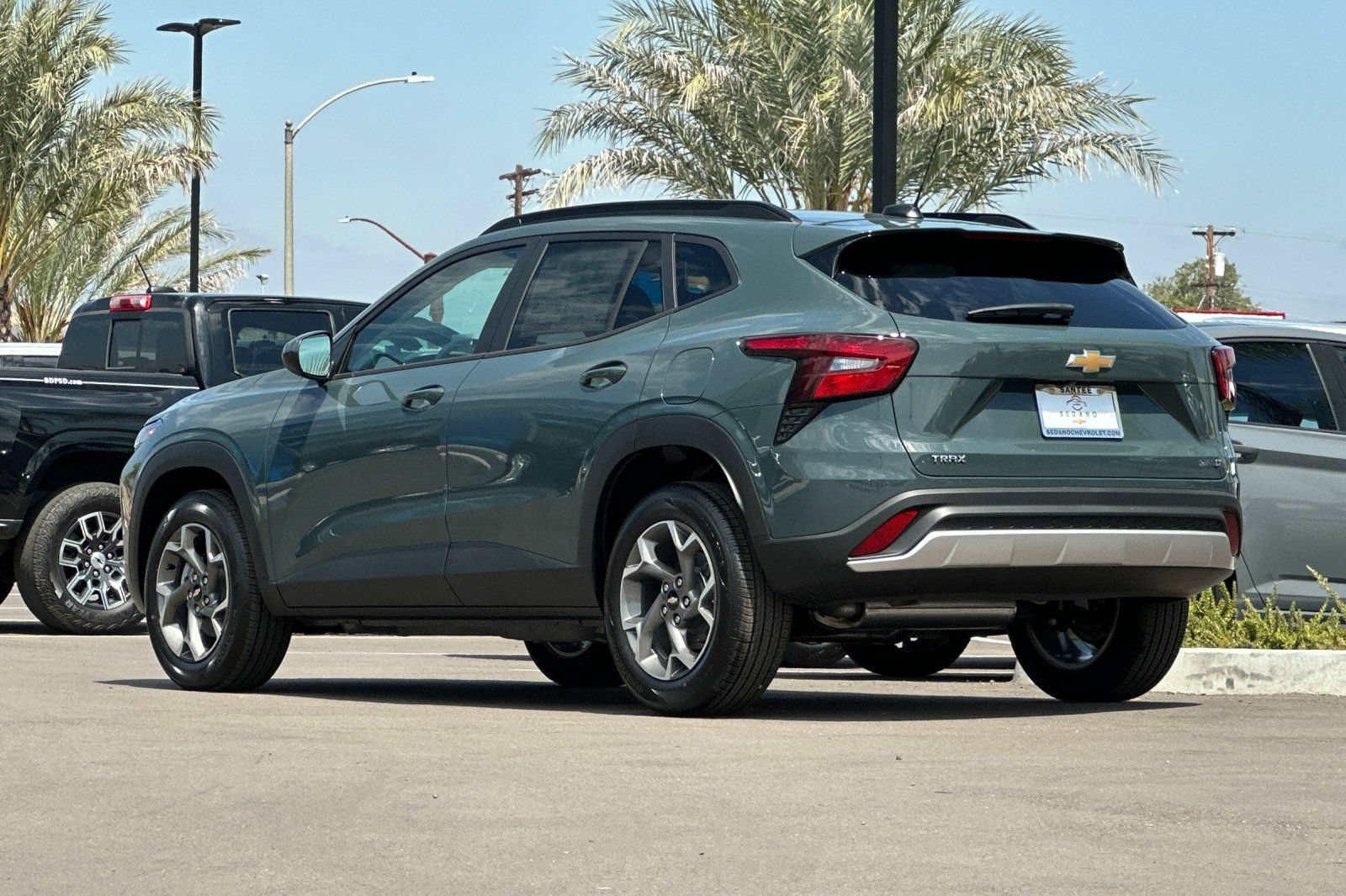 New 2026 Chevrolet Trax LT w/ Sunroof Package FWD image 6