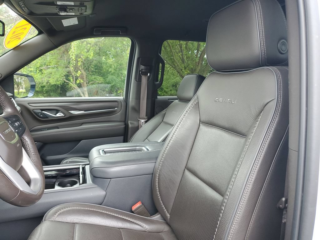 Used 2021 GMC Yukon XL Denali AWD/4WD image 20