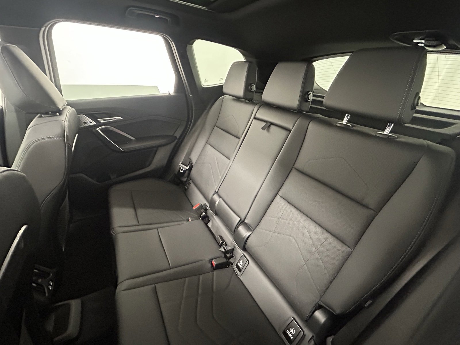 Used 2023 BMW X1 xDrive28i w/ Premium Package image 32