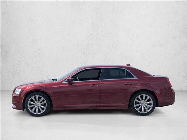 Used 2017 Chrysler 300 Limited w/ Driver Convenience Group RWD image 7