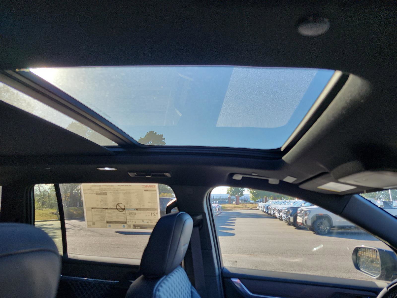 New 2026 GMC Acadia Denali w/ Super Cruise Package image 8