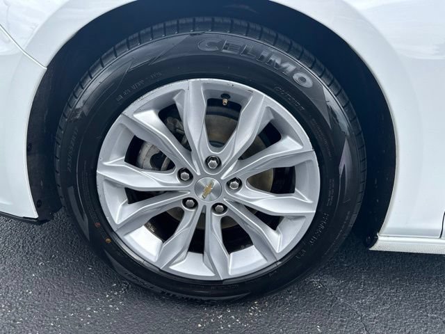 Used 2023 Chevrolet Malibu LT FWD image 34