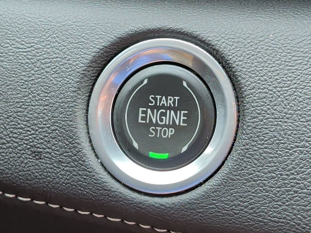 Used 2021 Cadillac Escalade Premium Luxury AWD/4WD image 26