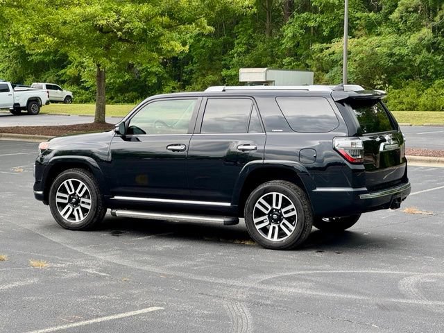 Used 2024 Toyota 4Runner Limited AWD/4WD image 4