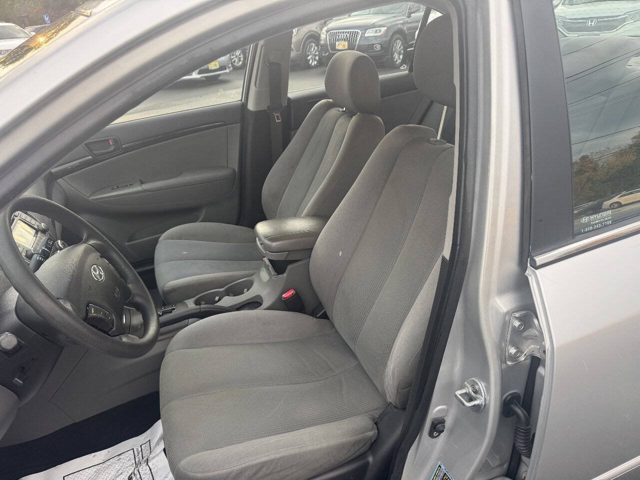 Used 2009 Hyundai Sonata GLS FWD image 12