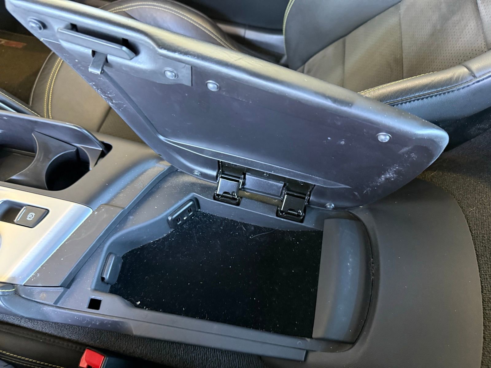 Used 2016 Chevrolet Corvette Z06 w/ 3LZ Preferred Equipment Group image 32