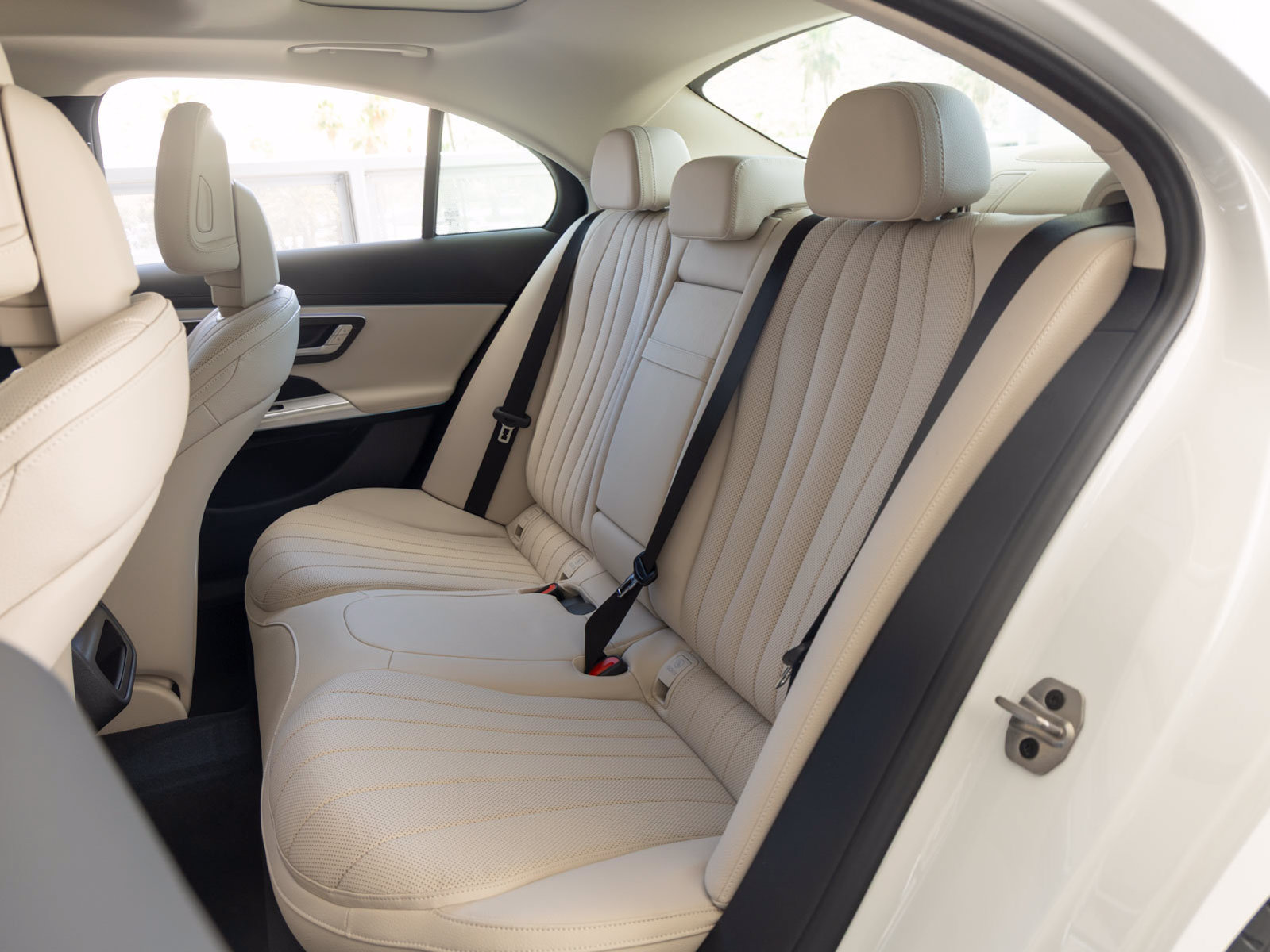 New 2026 Mercedes-Benz E 450 4MATIC Sedan image 19