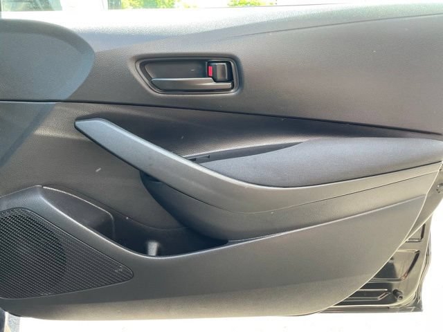 Used 2025 Toyota Corolla LE FWD image 25