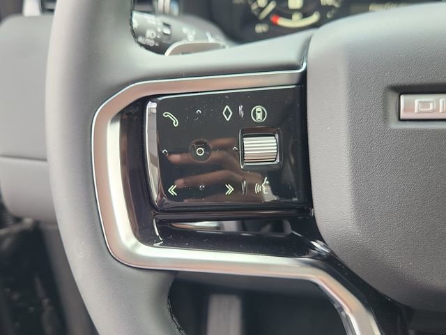 New 2025 Land Rover Discovery Sport S image 28