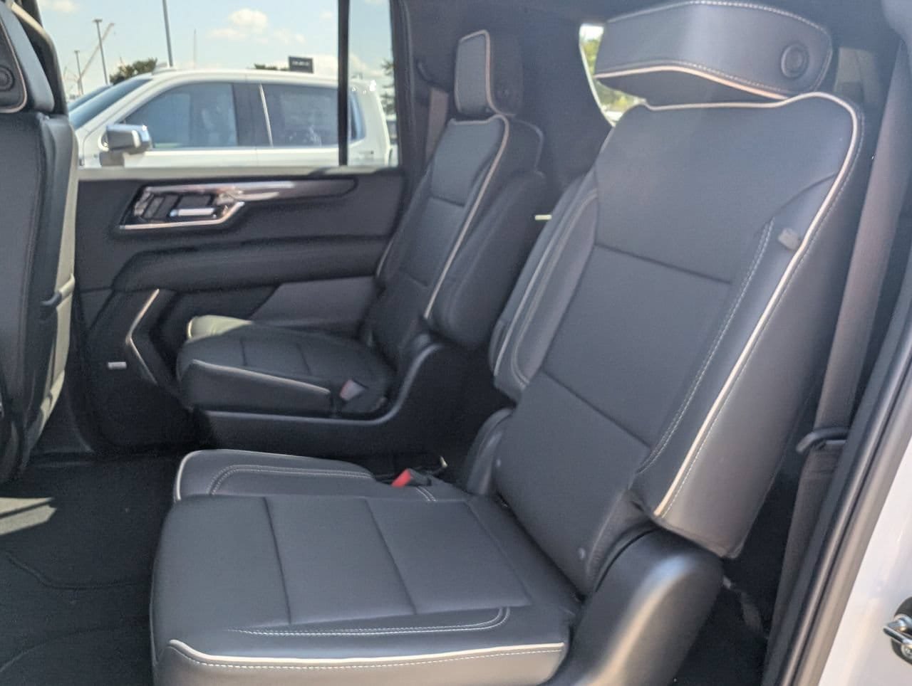 New 2026 GMC Yukon XL Elevation RWD image 19