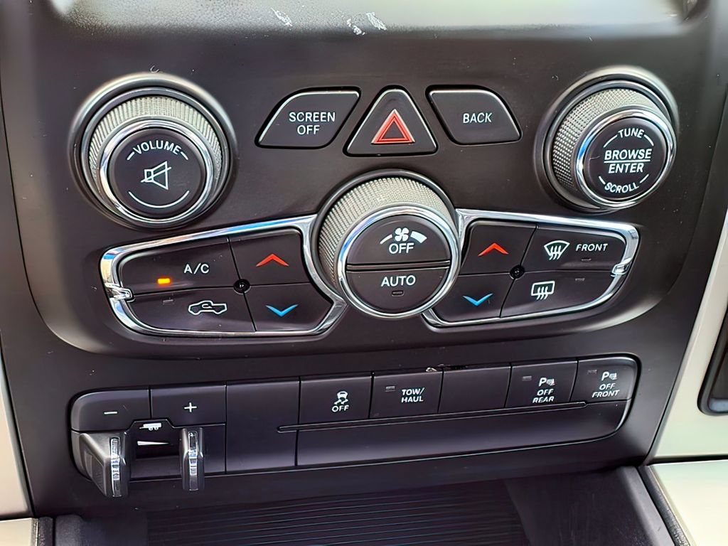 Used 2018 RAM 1500 Lone Star AWD/4WD image 9