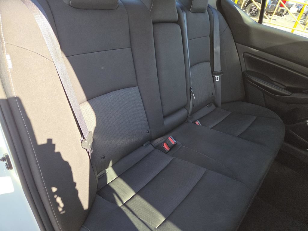 Used 2023 Nissan Altima 2.5 SV FWD image 17