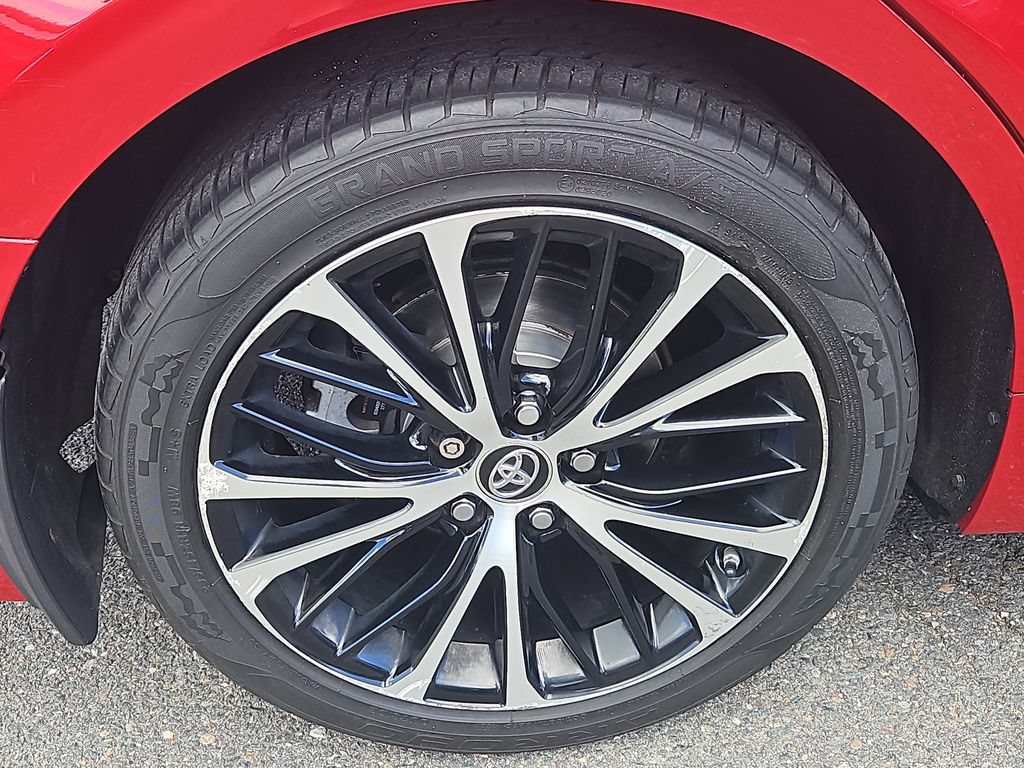 Used 2019 Toyota Camry SE FWD image 7