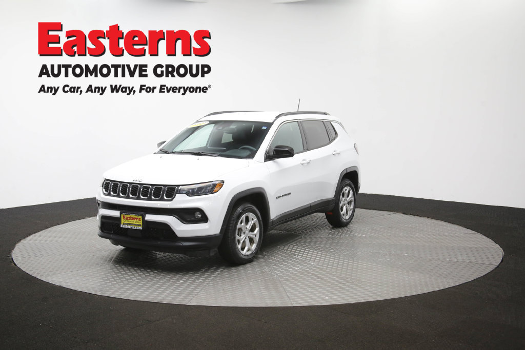 Used 2024 Jeep Compass Latitude AWD/4WD image 57