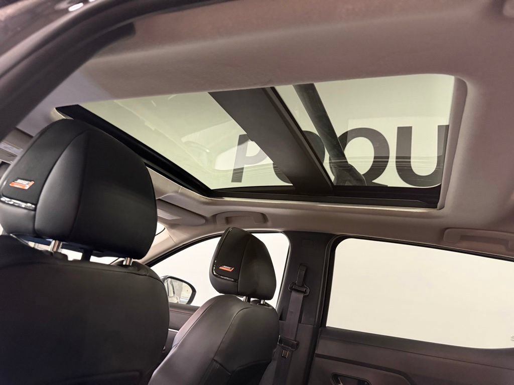 Used 2026 Nissan Kicks SR w/ SR Premium Package AWD/4WD image 18