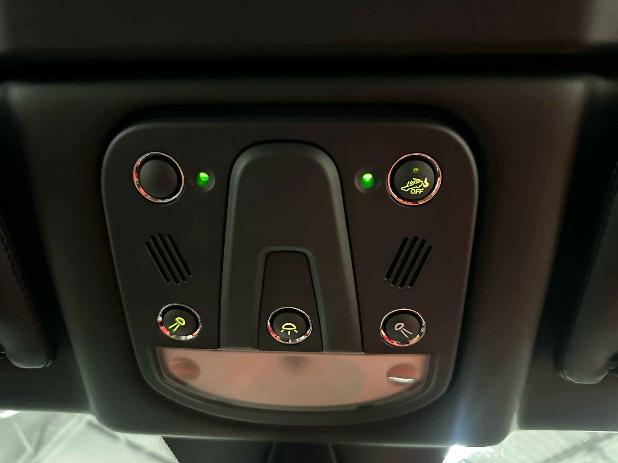 Used 2018 Maserati GranTurismo Sport image 38