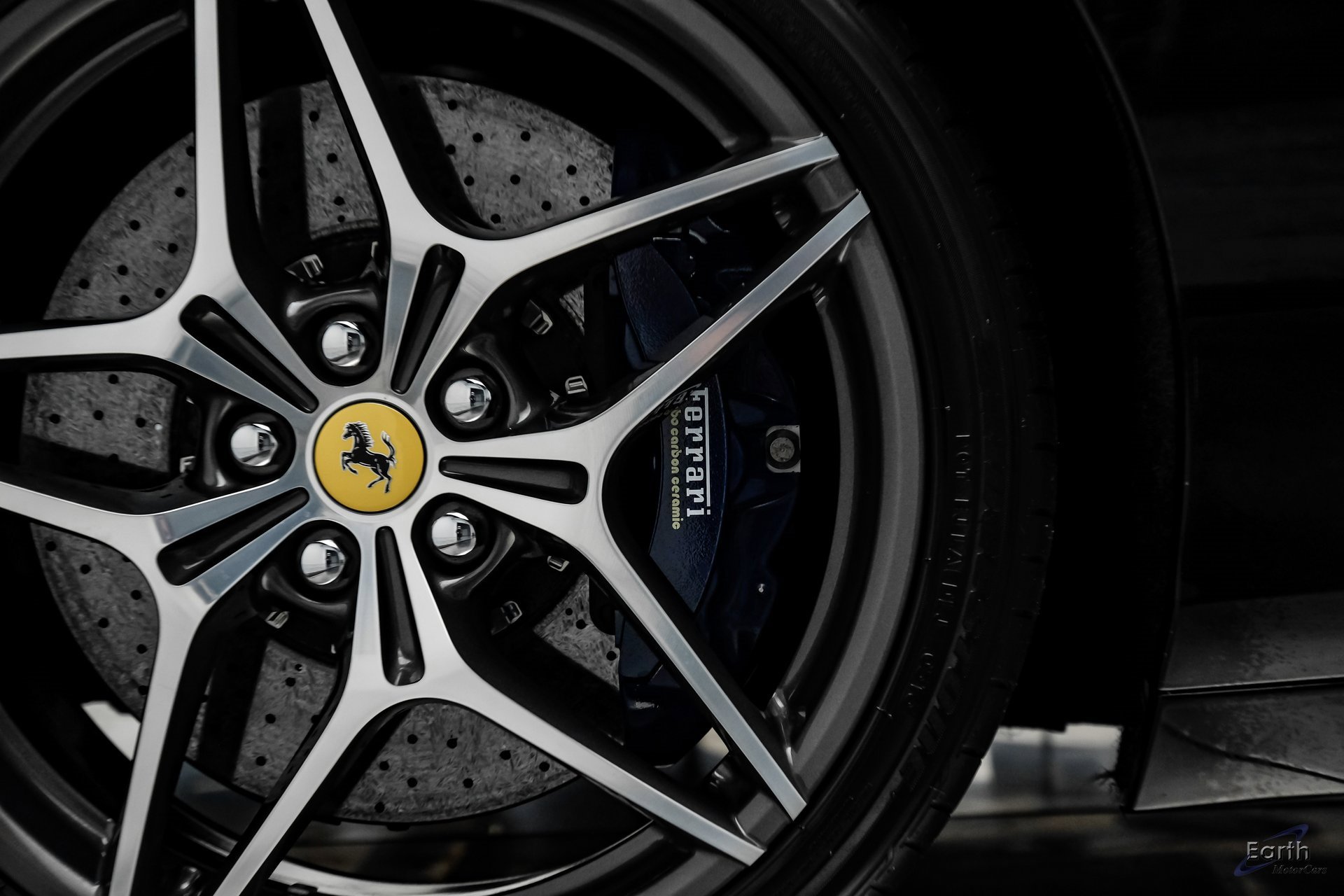 Used 2016 Ferrari California T image 88