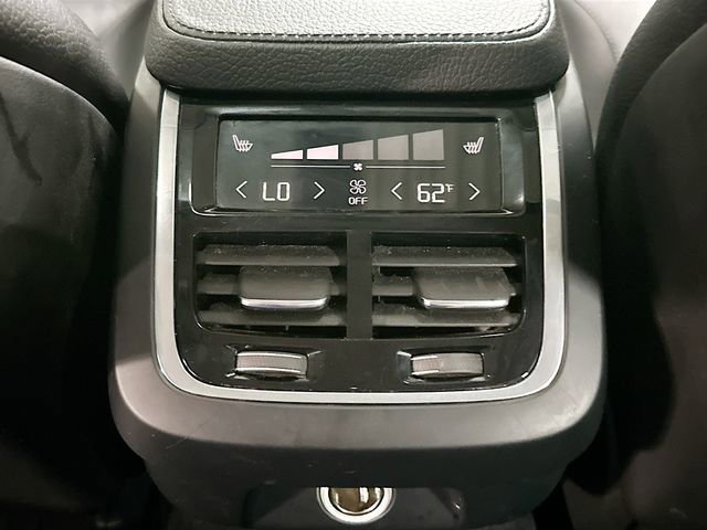Used 2017 Volvo S90 T6 Momentum w/ Vision Package image 29