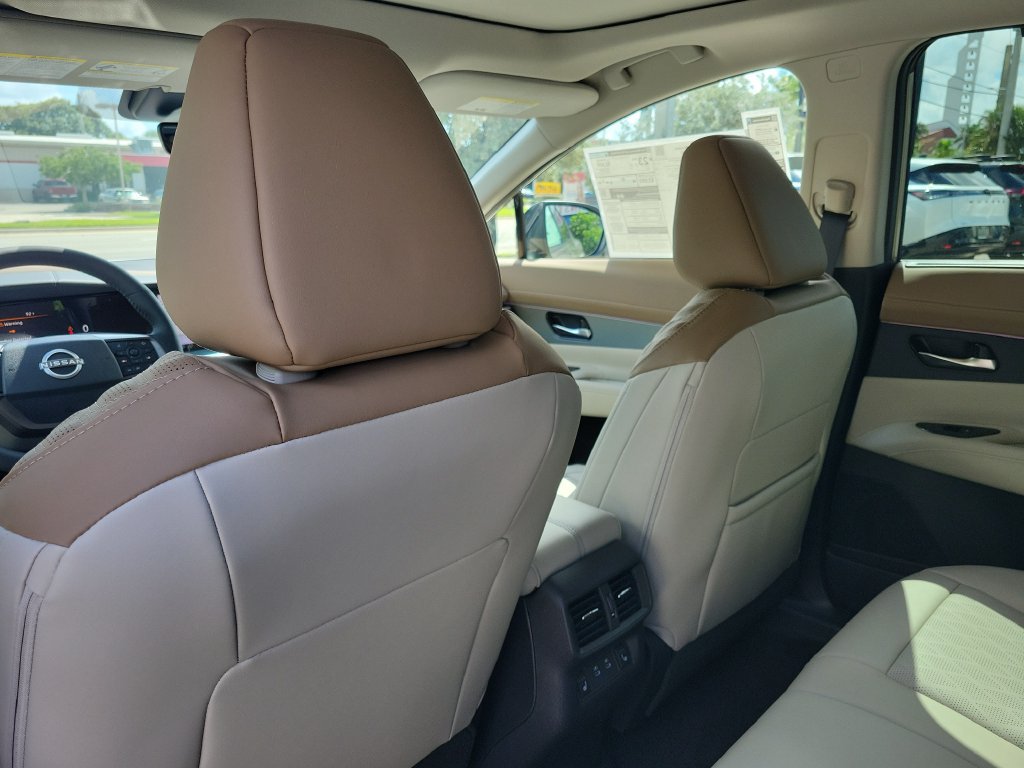 New 2027 Nissan Murano Platinum AWD/4WD image 17
