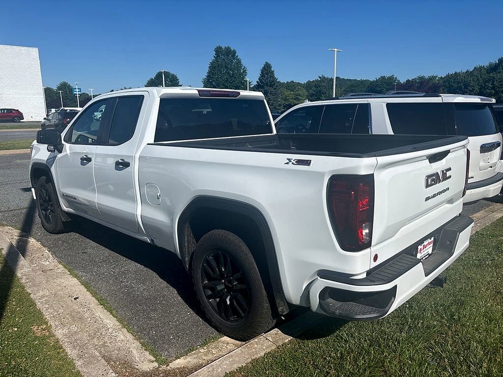 Used 2026 GMC Sierra 1500 Pro w/ Graphite Edition AWD/4WD image 6