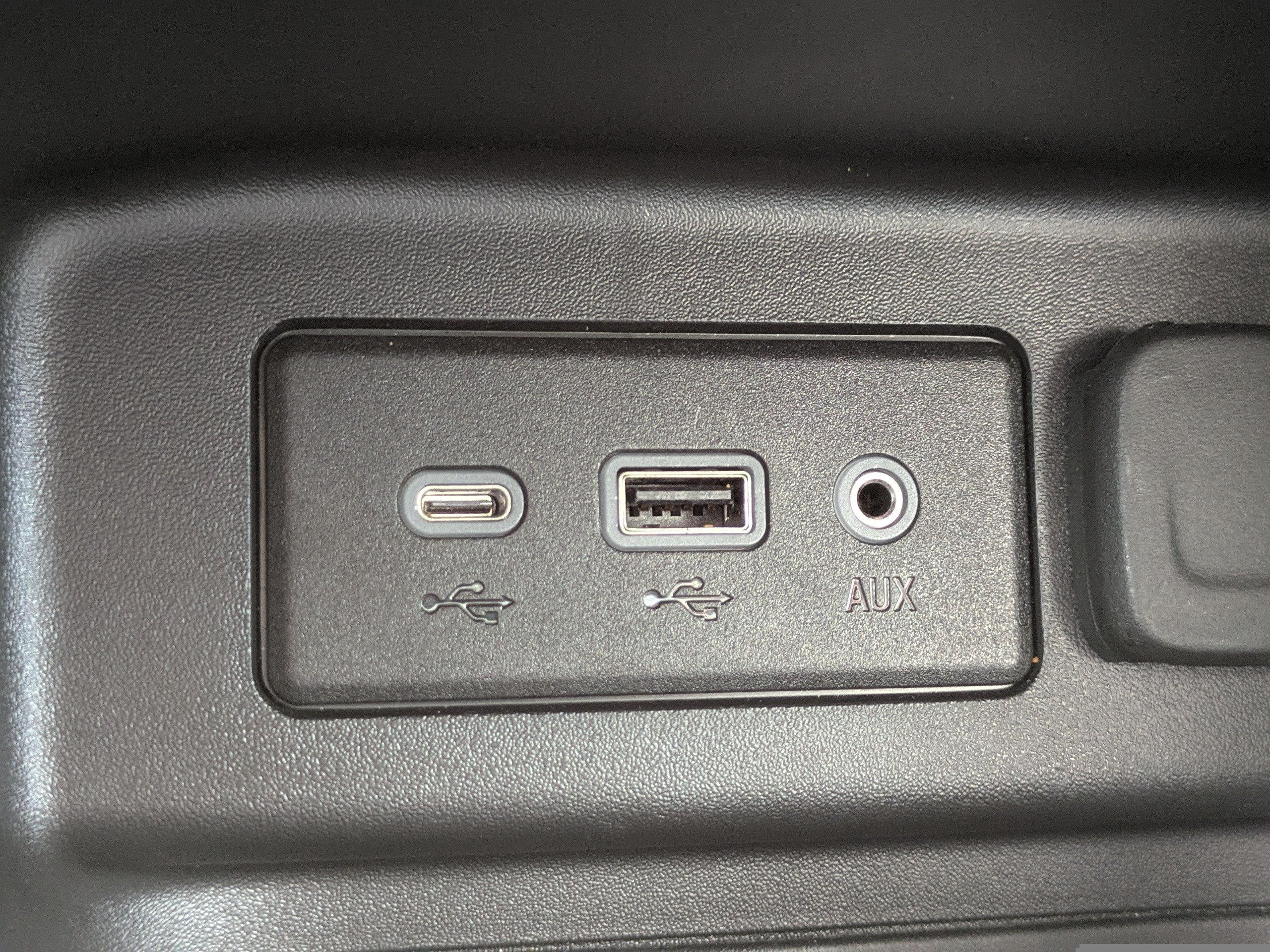 Used 2023 Chevrolet Equinox LS w/ LS Convenience Package FWD image 24