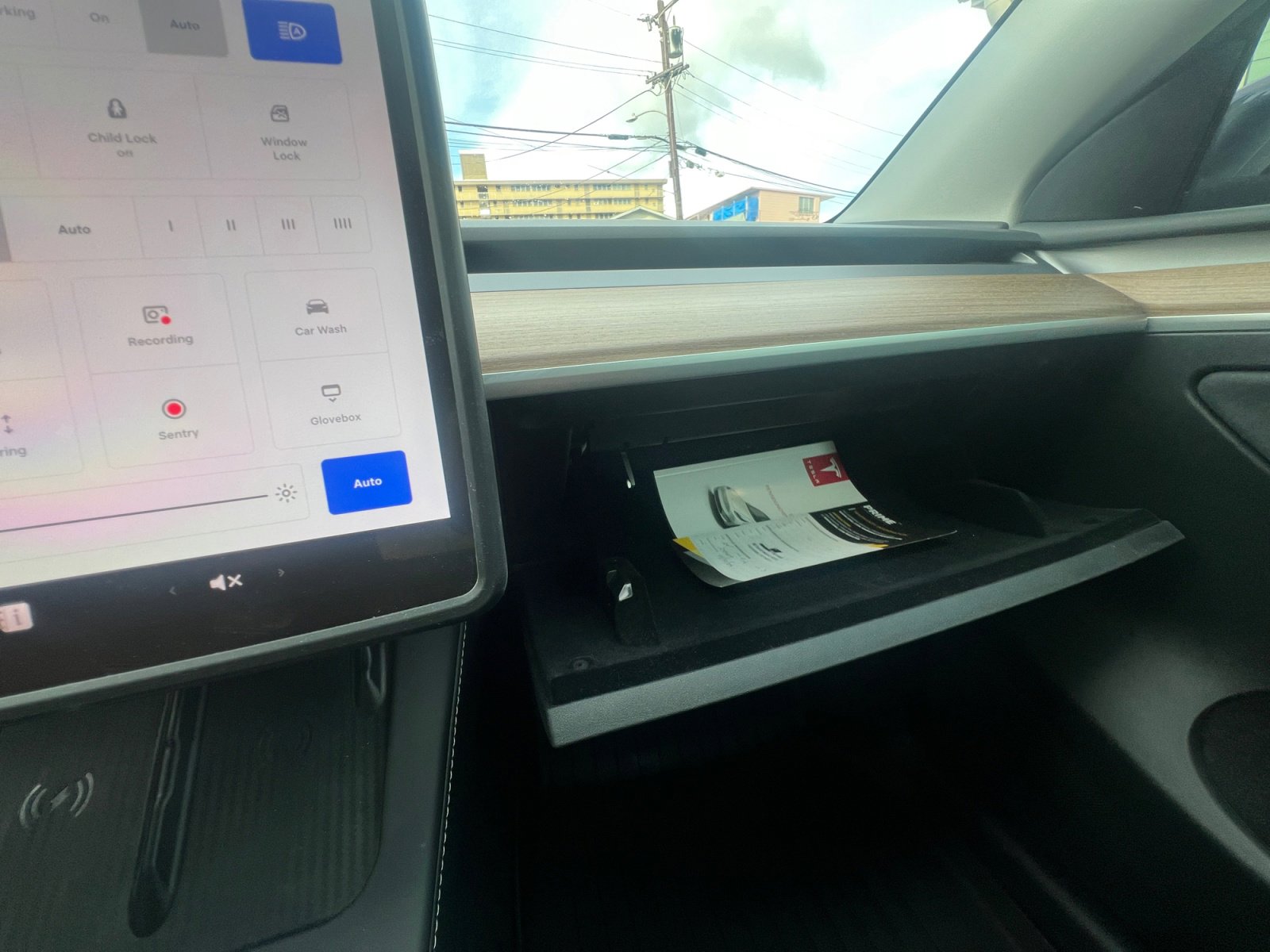 Used 2025 Tesla Model Y Long Range RWD image 21